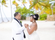 Ślub-élopement na plaży Shenity & Kahlila w Punta Cana, Dominikana